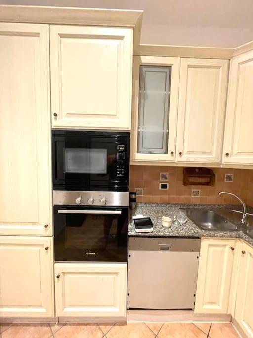 Colosseum Charming Stay روما المظهر الخارجي الصورة